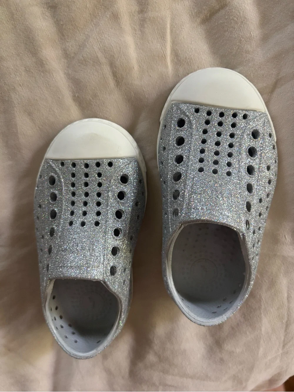 Native kids Glitter Slip-On Shoes - Silver
